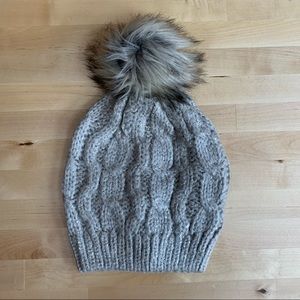 NWT Old Navy Cable-Knit Hat